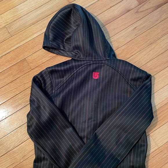 BURTON full zip hoody, black pinstripe, 2 zippered pockets. Women's sz small. - Picture 2 of 3